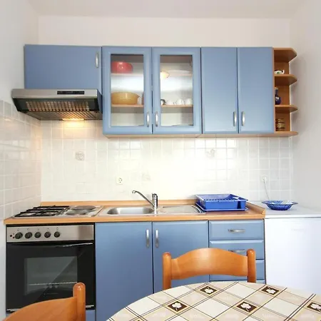 Lukoran 836b Apartment